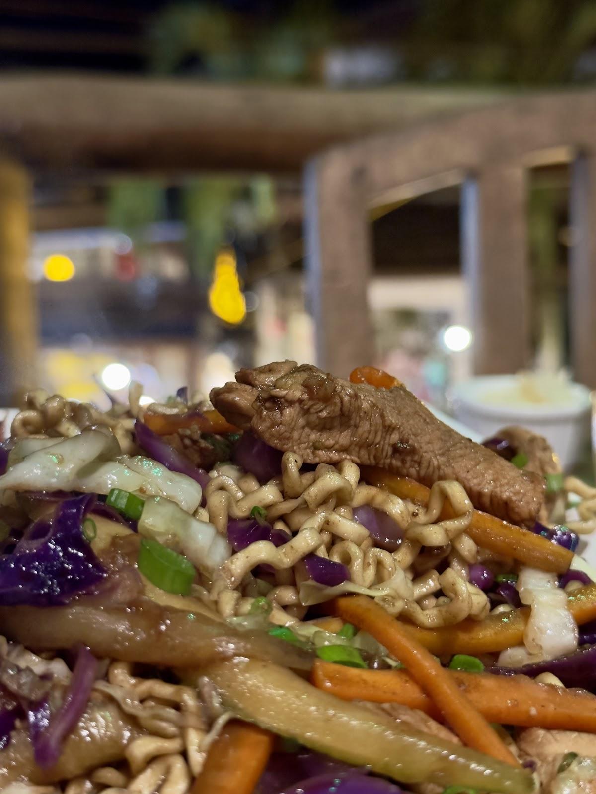 Kazoku Sushi Bar e Restaurante