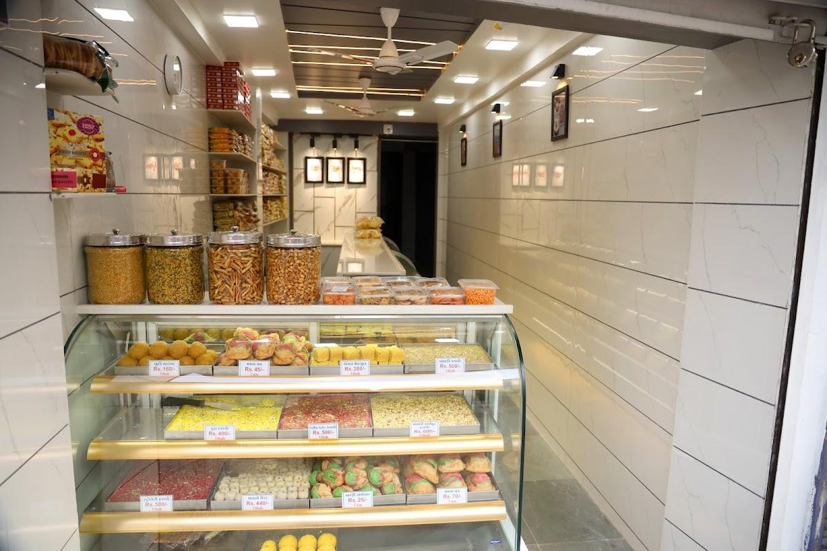 Al Burhani Sweet & Farsan