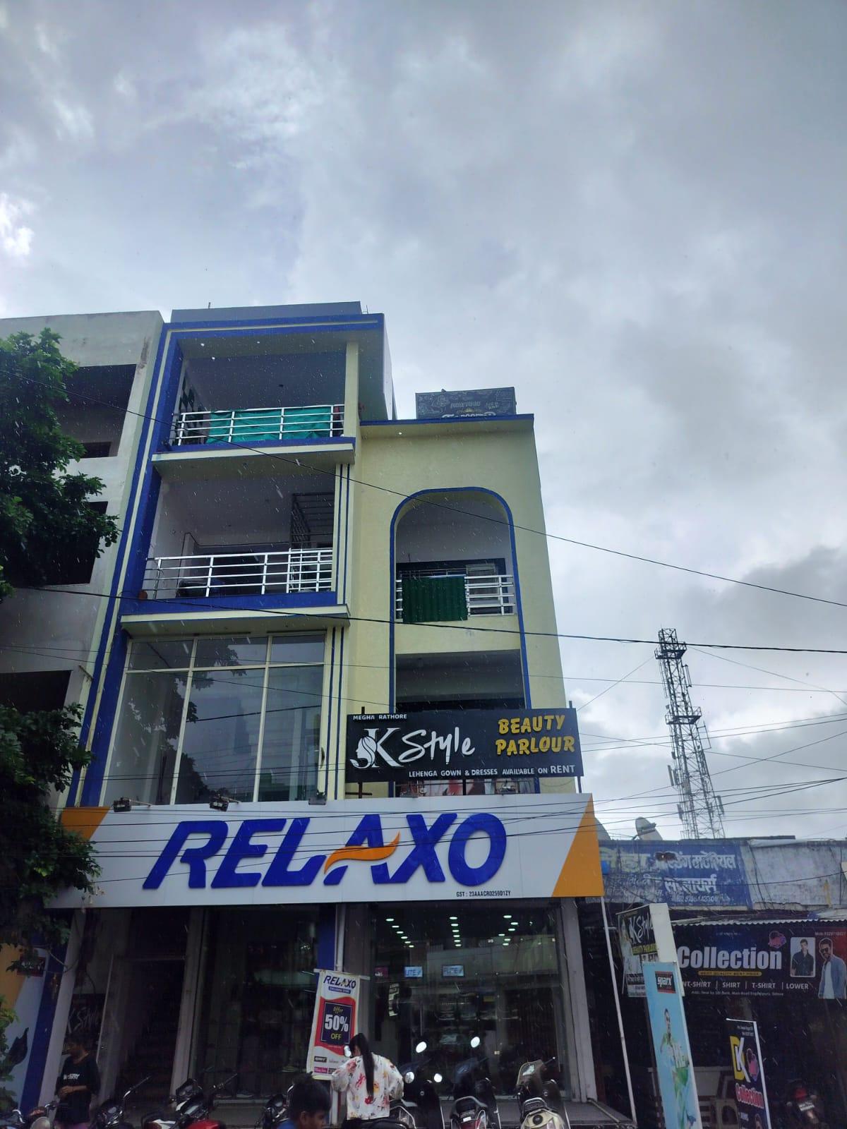 Squad the rooftop cafe restaurant