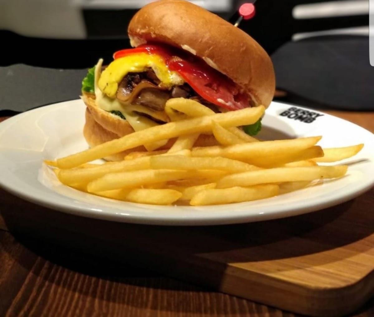 AL Beyk Fried Chicken & More