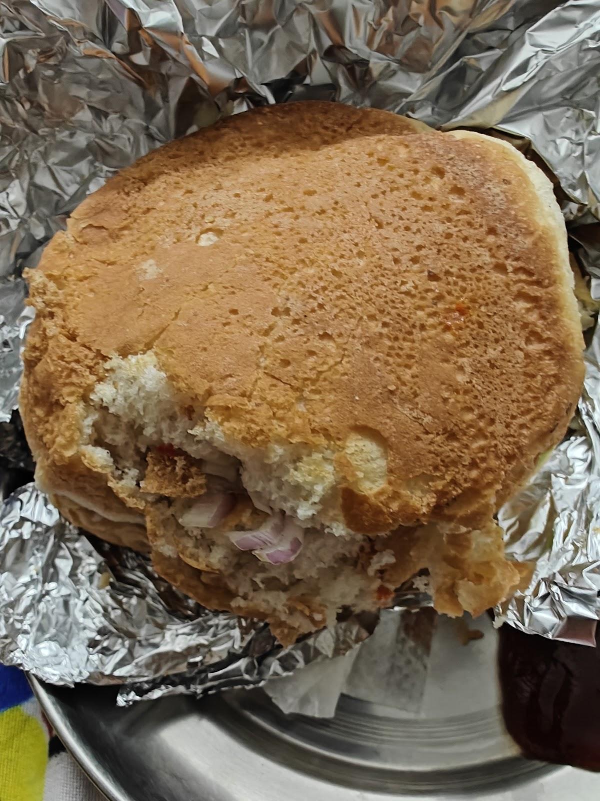 Crust Pizza Bite Chintpurni