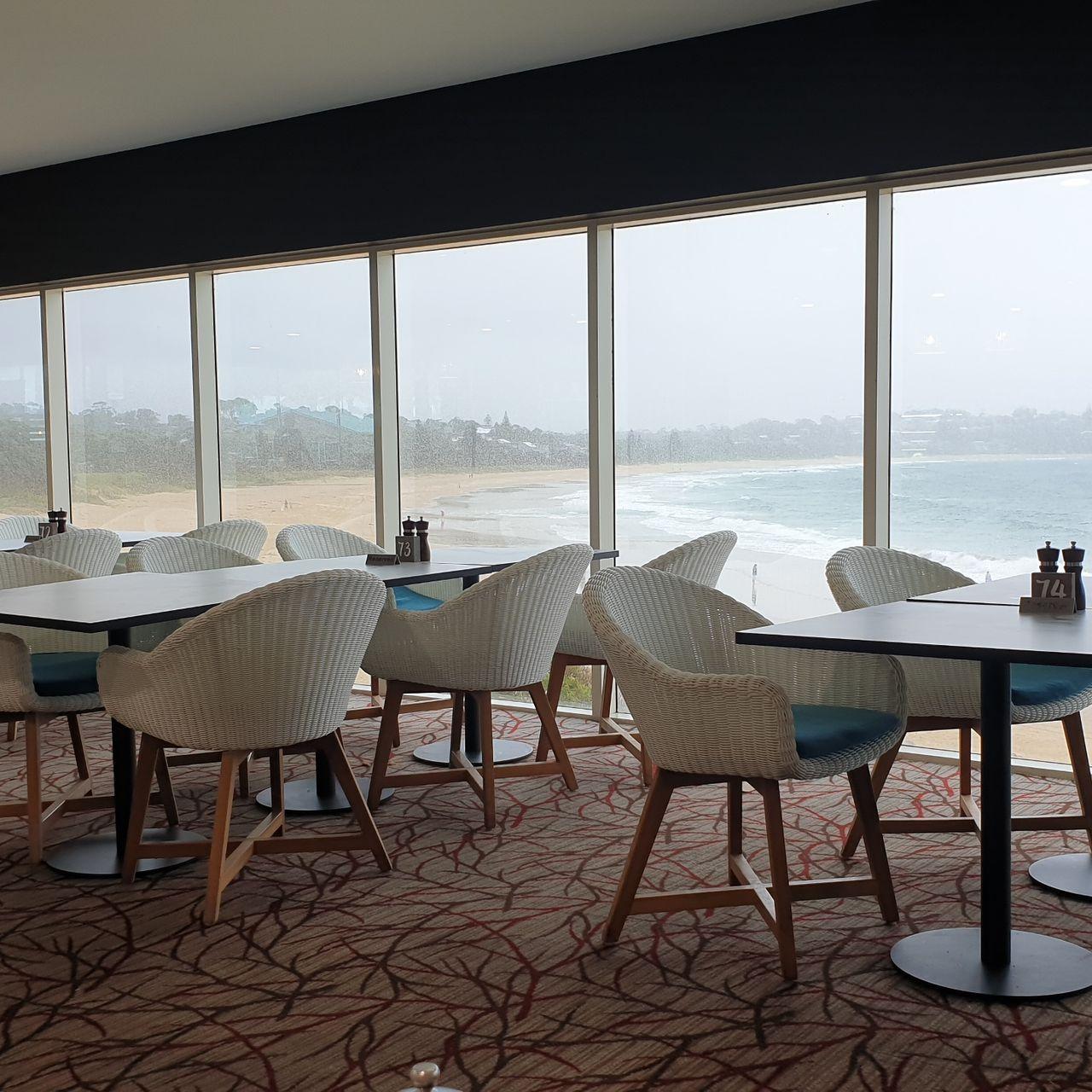 BEACHSIDE BISTRO