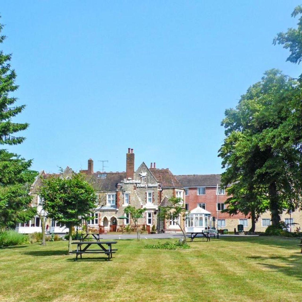 The Lark Bar & Restaurant