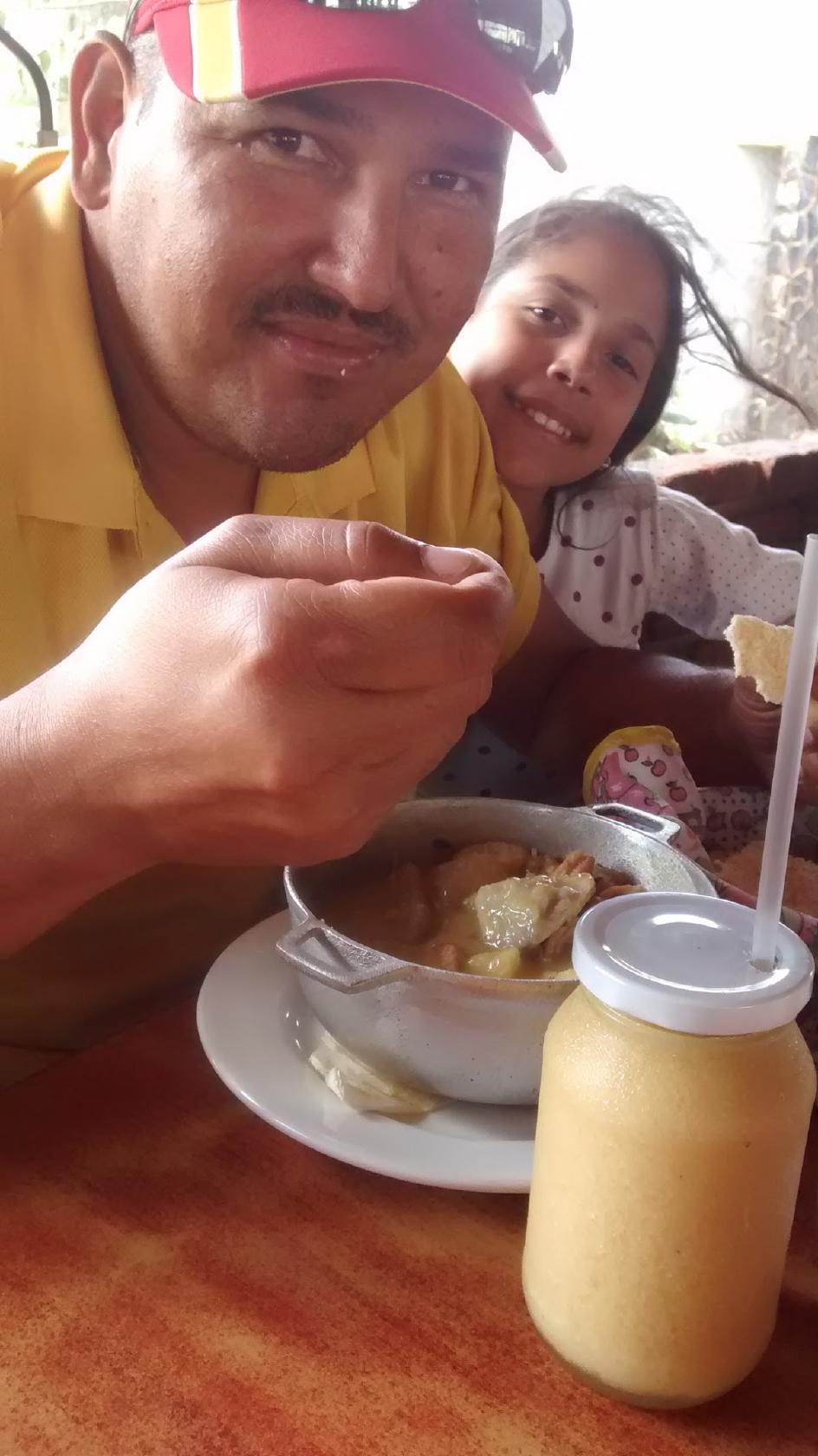 Pollos El Grano De Oro