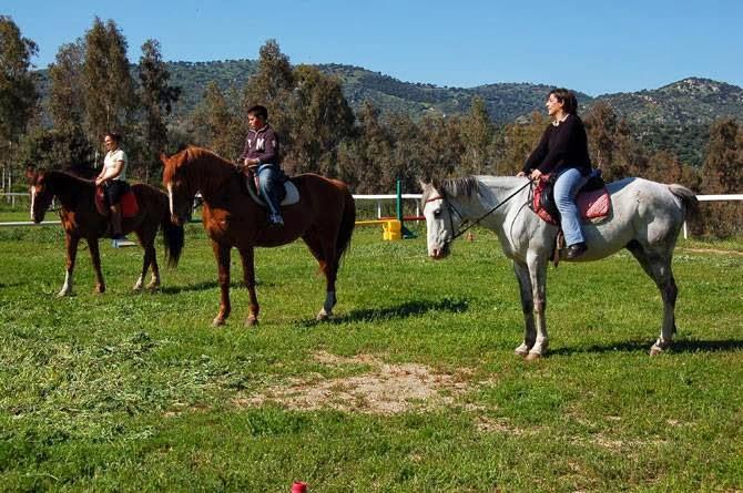 EQUITURS - CENTRO IPPICO - AGRITURISMO