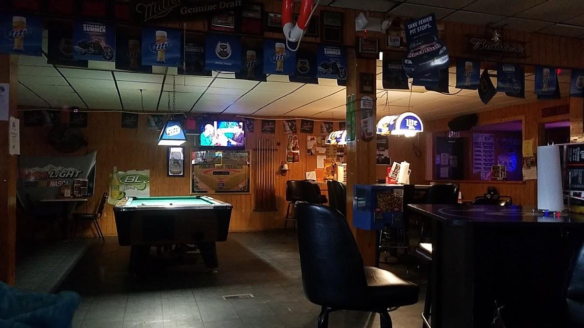 Da Burgs Bar & Grill