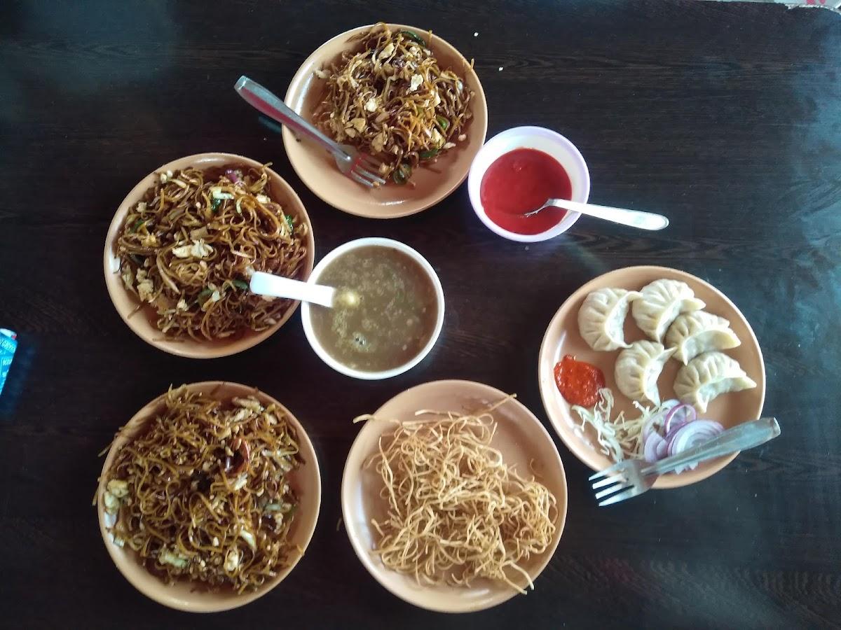 RANGOLI Hut Garden & Family Restaurant