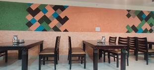 Hotel New Saravanaa Bavaa