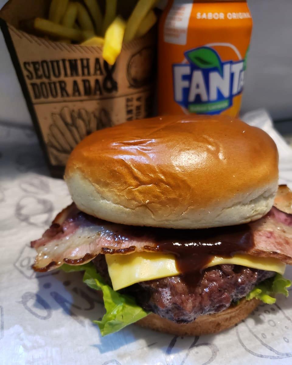 Burboni Hamburgueria Terra Preta