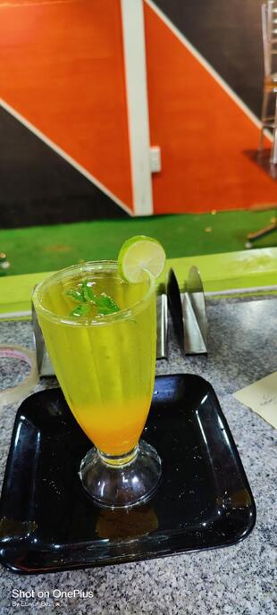 Desert shawarma, Dine & Drink