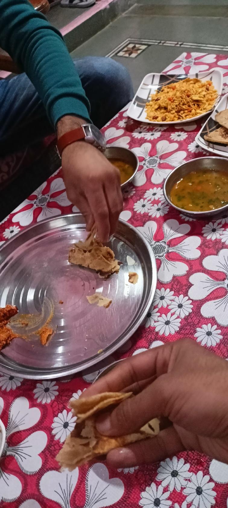 Prakash Bakery & Hot Pizza