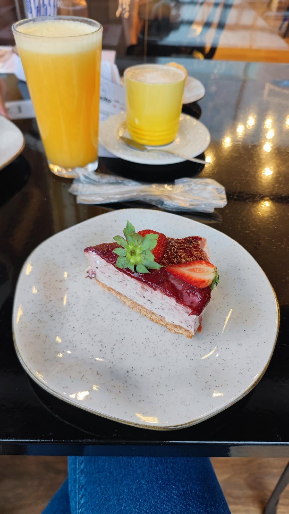 Pedacito Café e Confeitaria