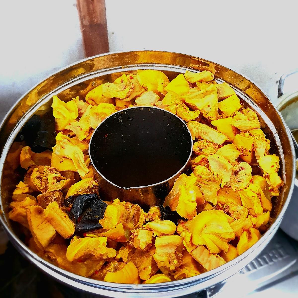 Ketan Serundeng & Kelapa