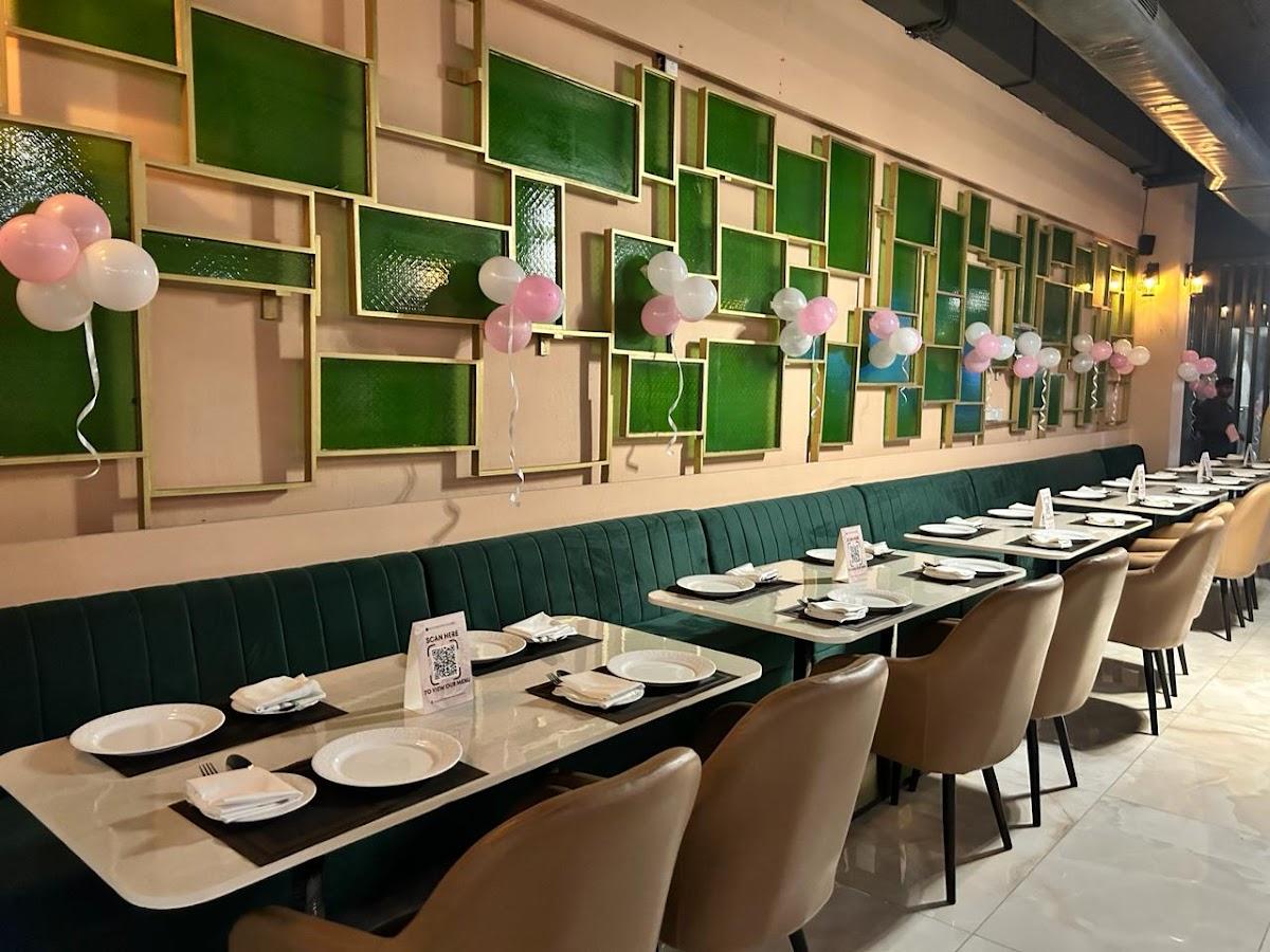 BlockBuster Kitchen Best Family Restaurant