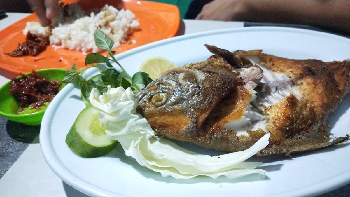 KEDAI GRANAT 68