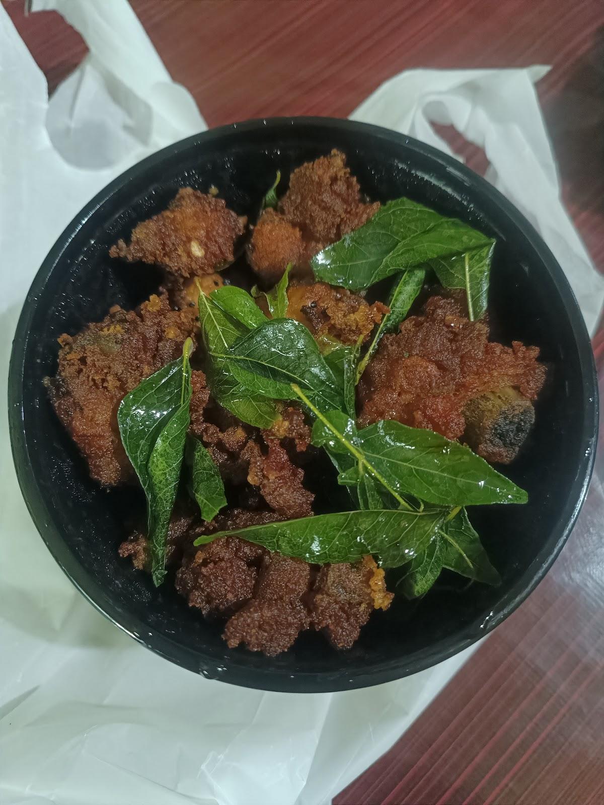 Paramount Restaurant & Cafe