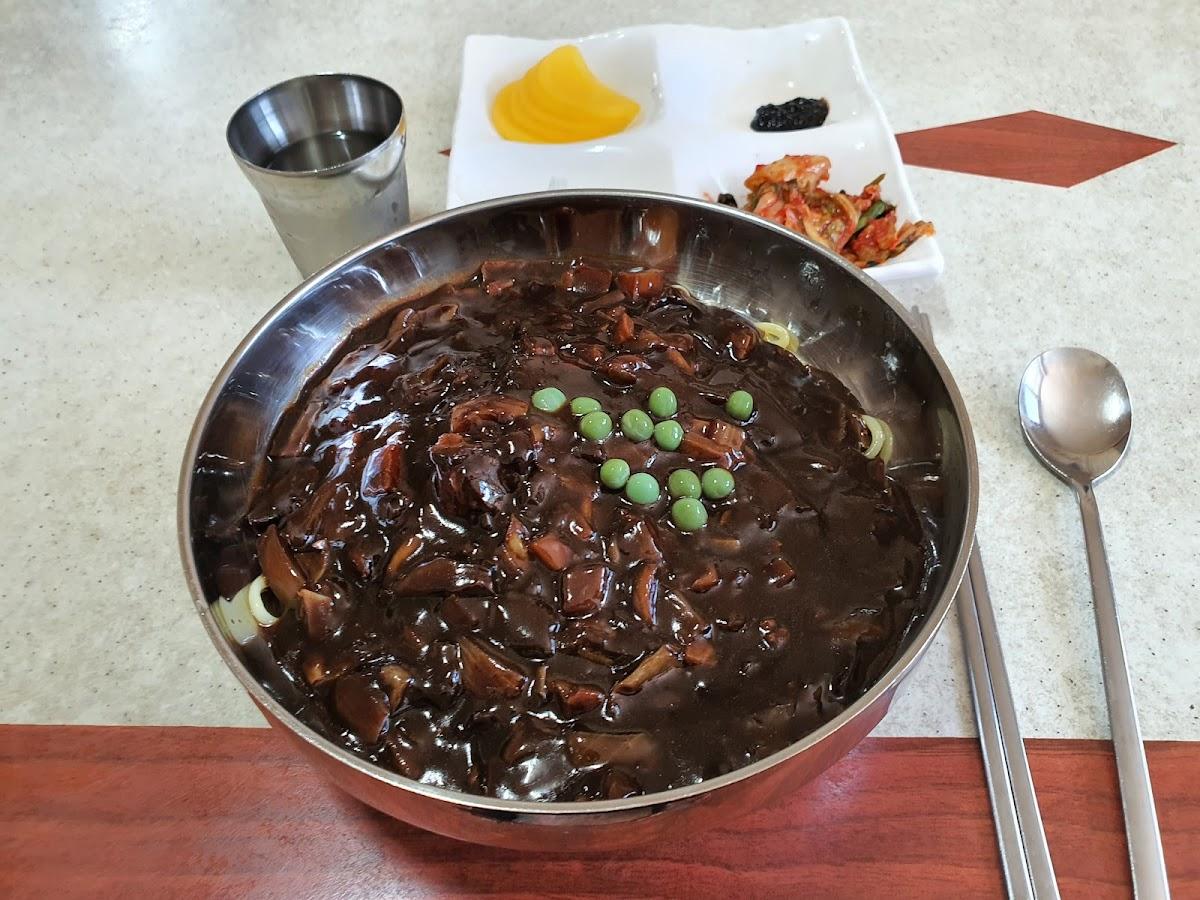 Chunpung-Won