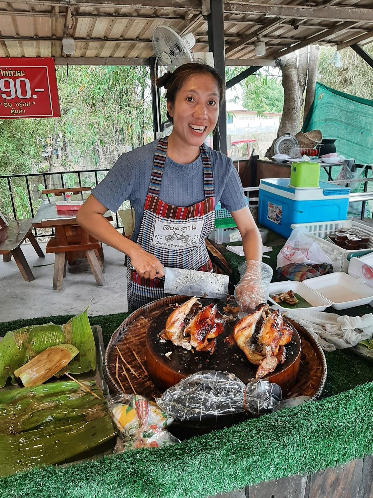 จิระภา ไก่หมุนหมักน้ำผึ้ง