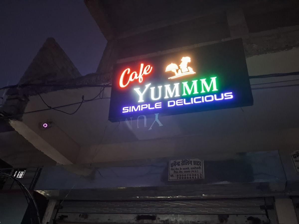 Dainik Chayniz And Fast food