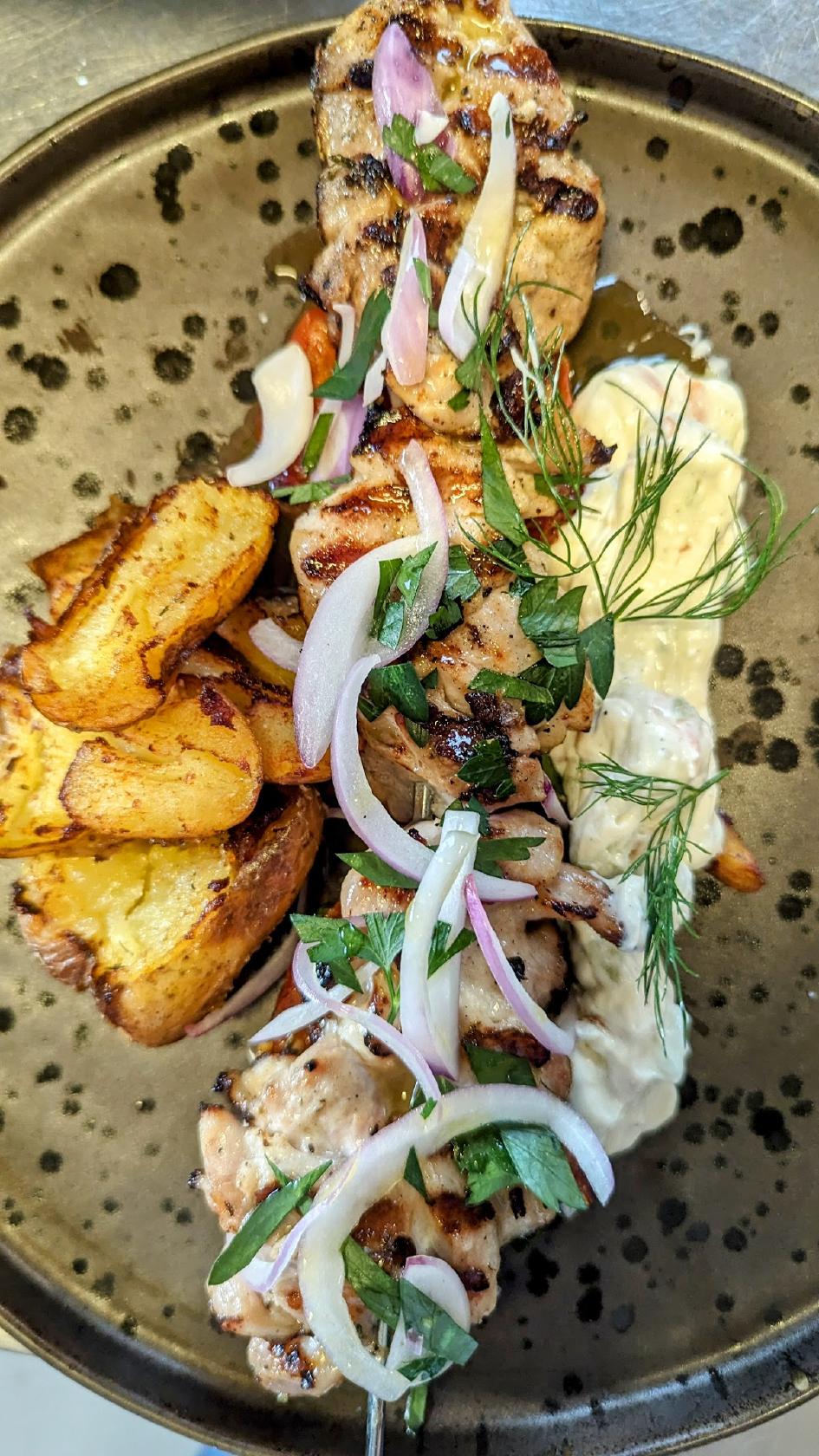 Καπηλειό / Kapilio Souvlaki Grill House