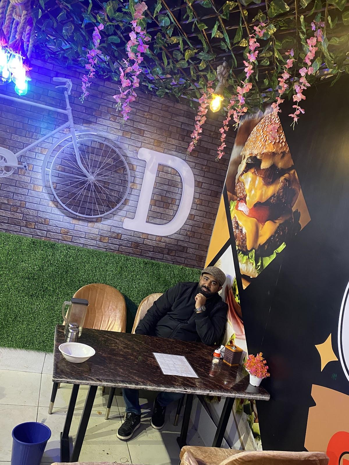 Golden Restaurant & Cafe