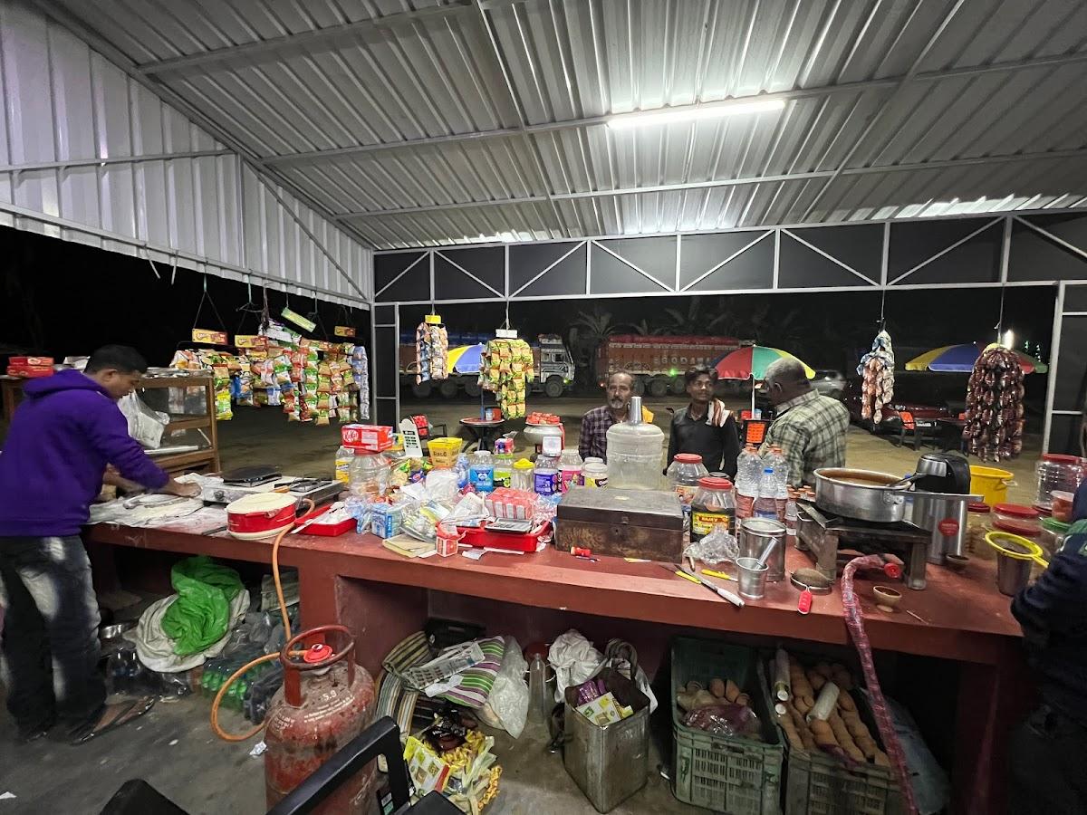 DADABHAI HOTEL AND RESTURANT, SATAPATI MATHERPARA,KALNA,712512