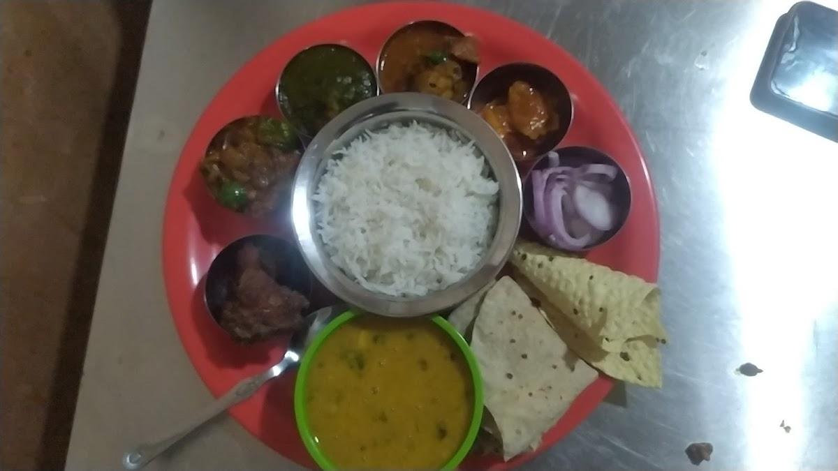 MOOD FOR FOOD फैमिली रेस्टोरेंट