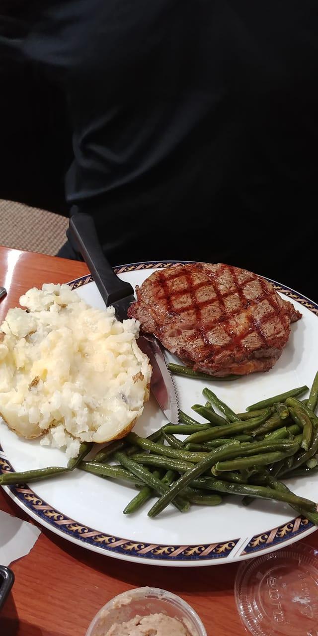 Cousins Food & Spirits