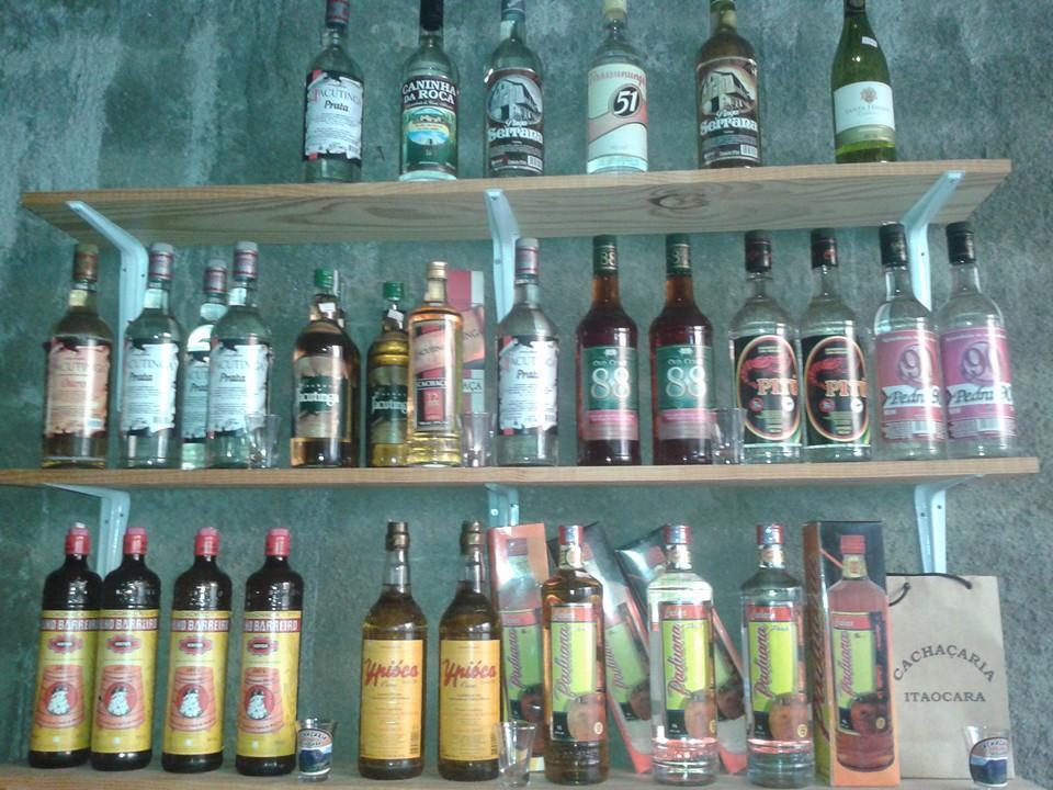 Cachaçaria bar e restaurante