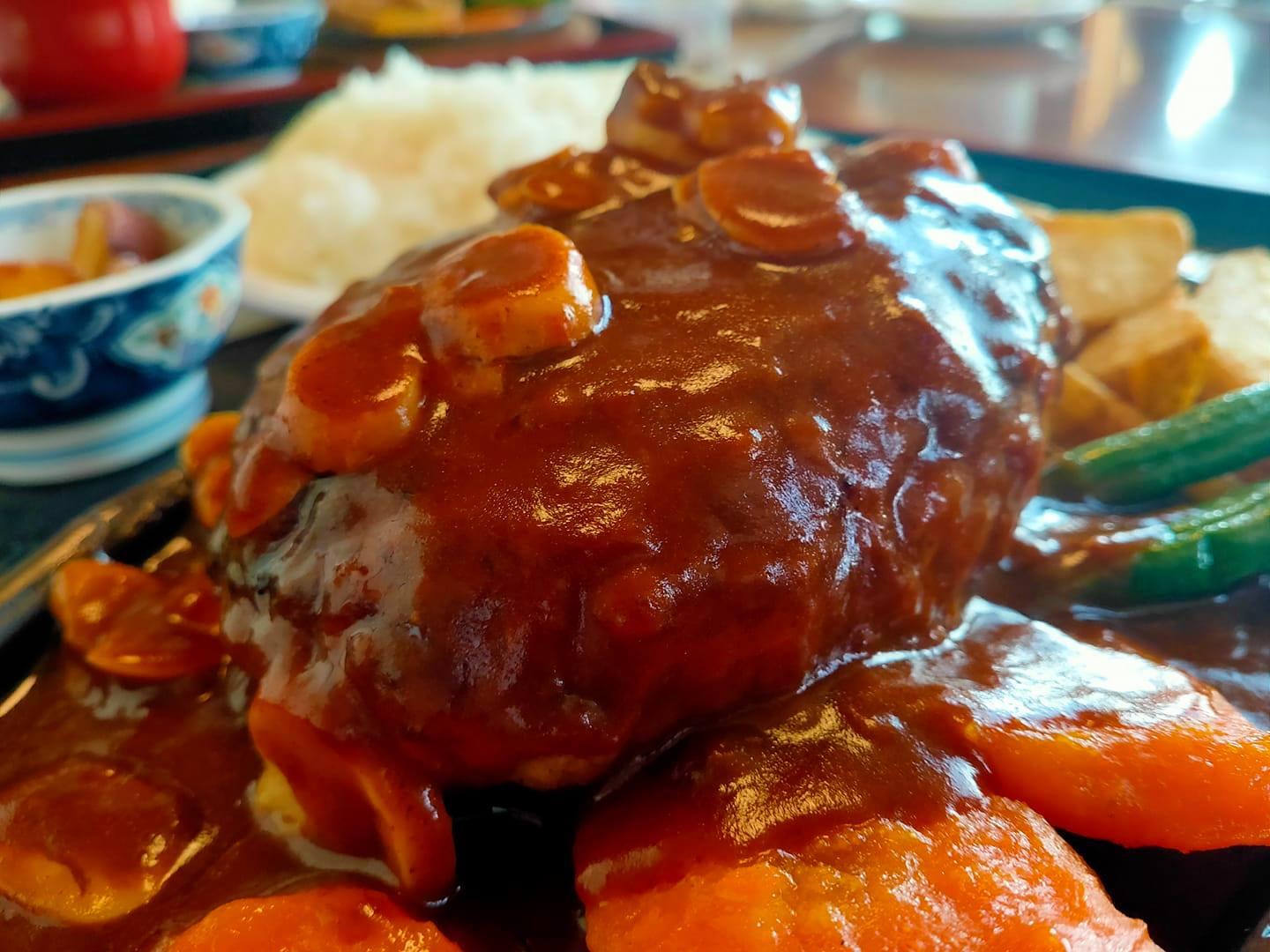 食べ処わたなべ