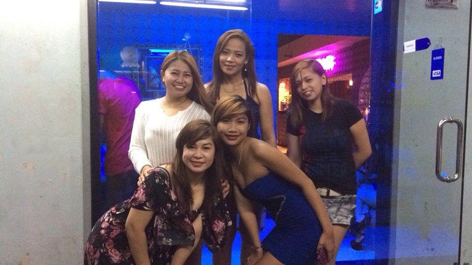 Chris Pub Katong