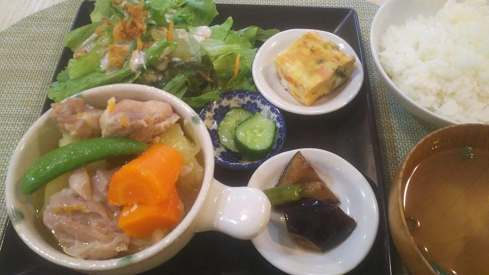 かふぇ　ごはん　えぞりす亭