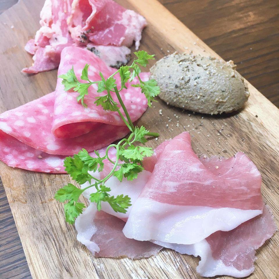 伊丹 イタリアン Taverna Pecorino