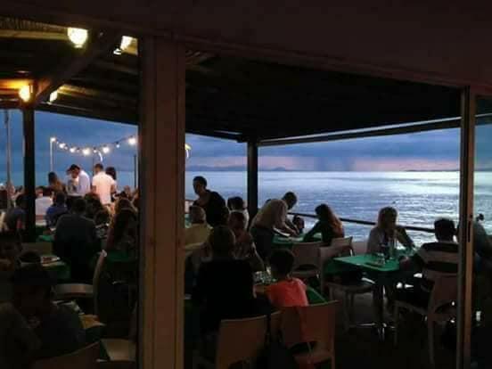 Ristorante Pizzeria Live Music " L" Arca Noteblu "
