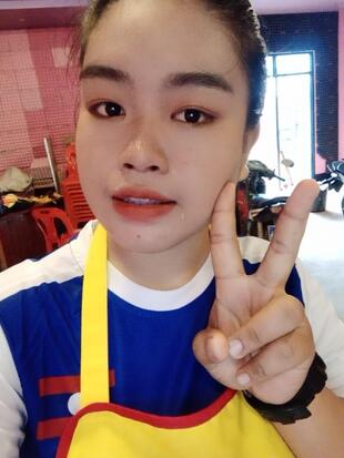 ຮ້ານ ແວວມະນີປິ້ງໝູ