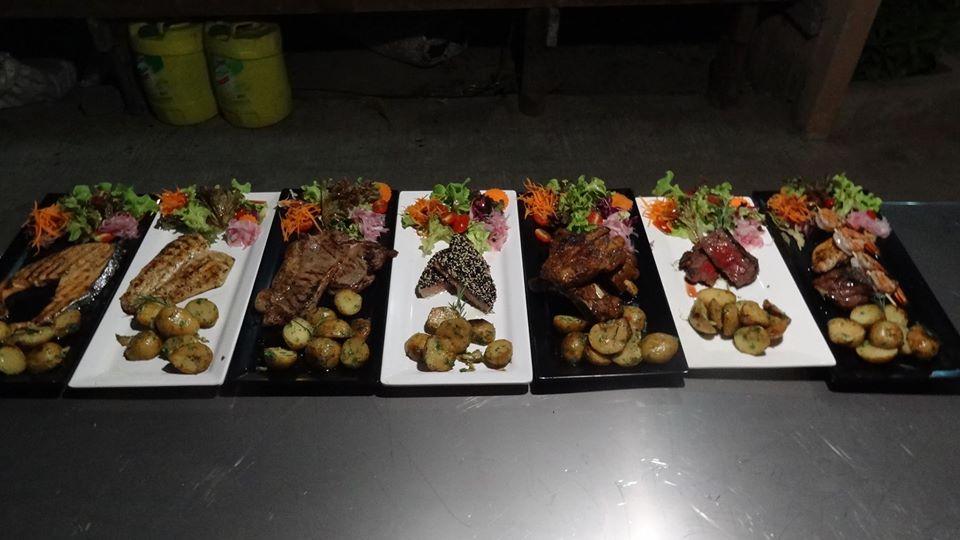 Cafe de Lotus Restaurant, Bar & Grill