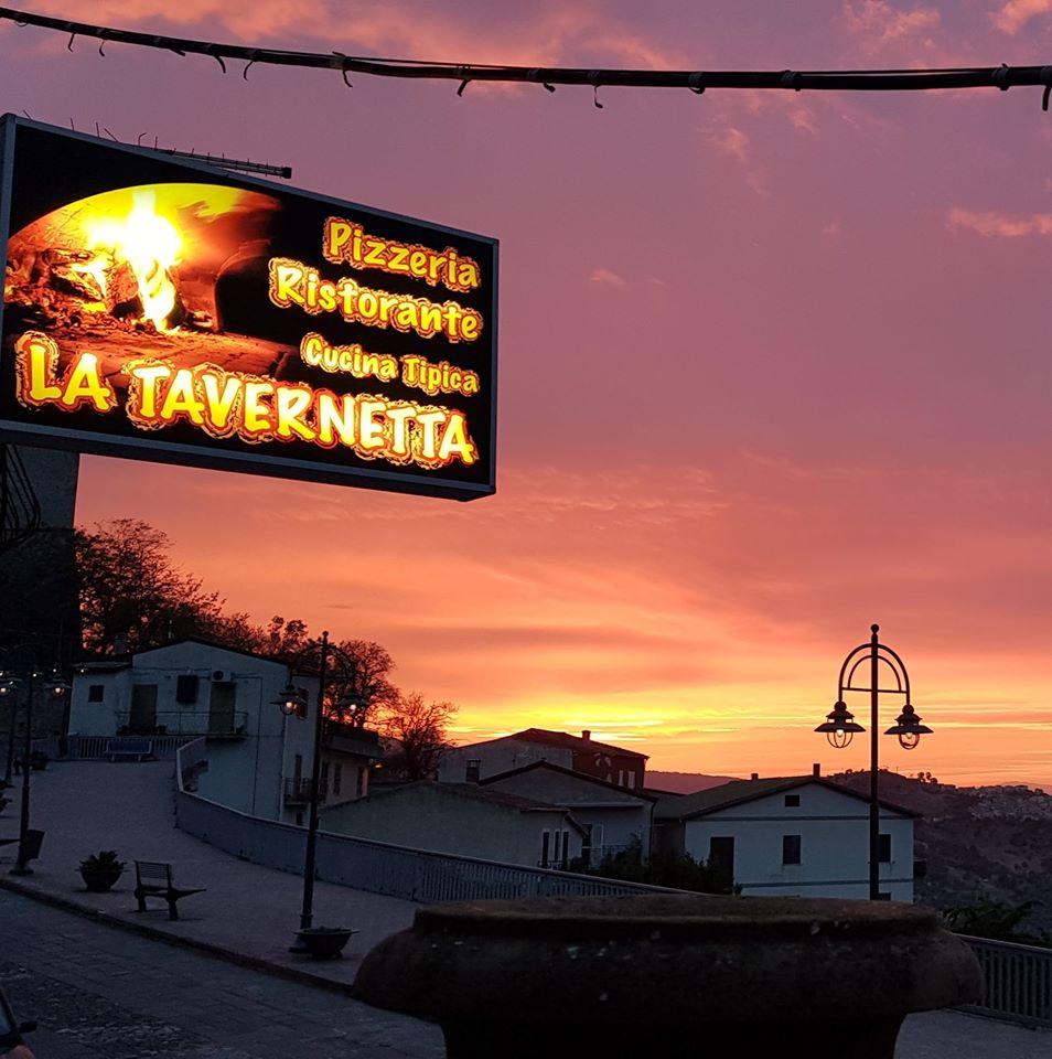 Ristorante- Pizzeria "La Tavernetta"