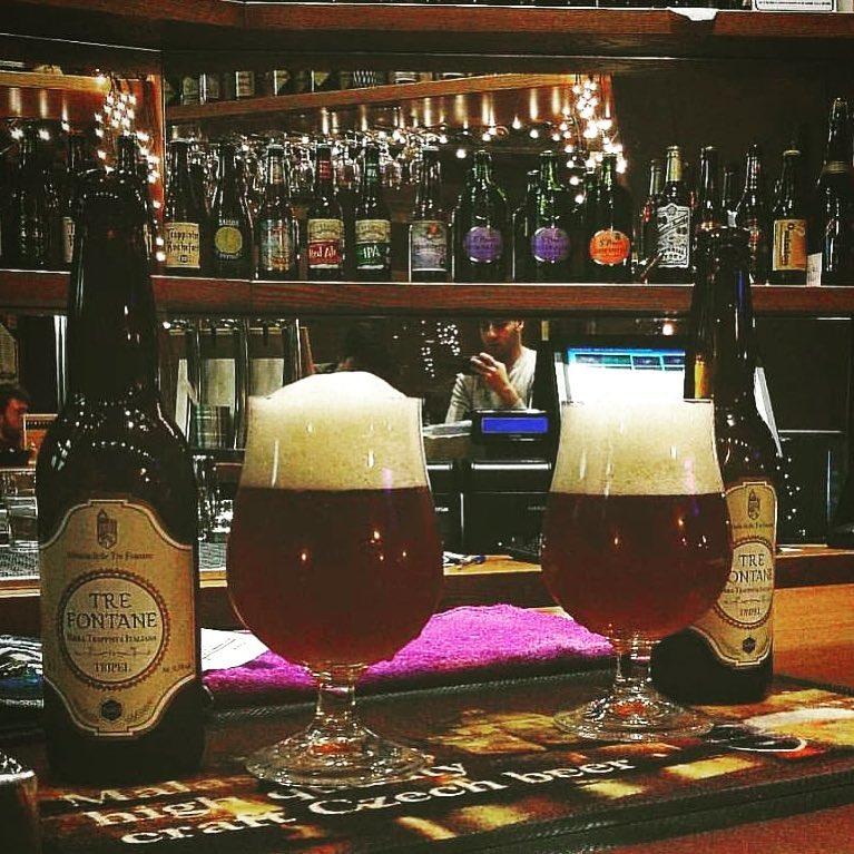 B Corner - Best Beer & Burger House