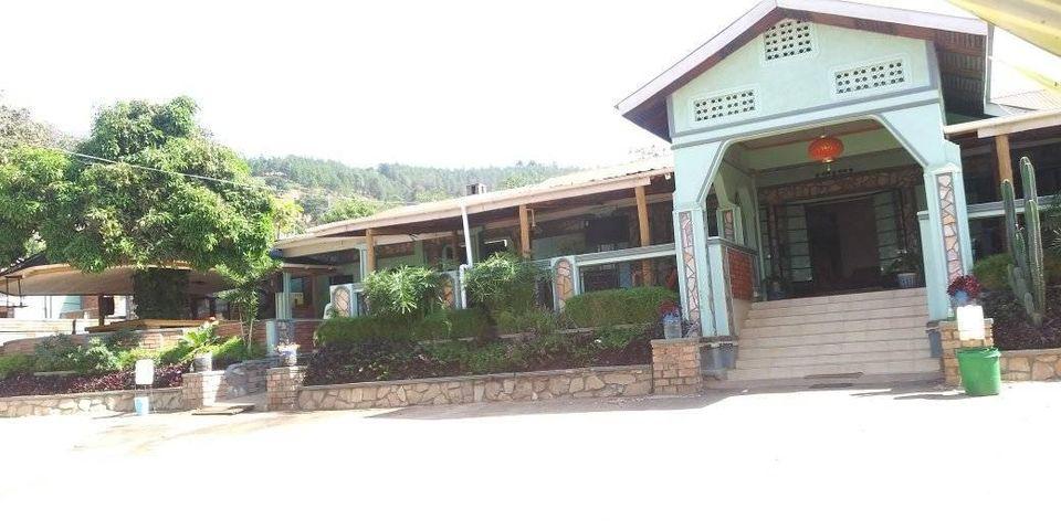 Nakayima Hotel