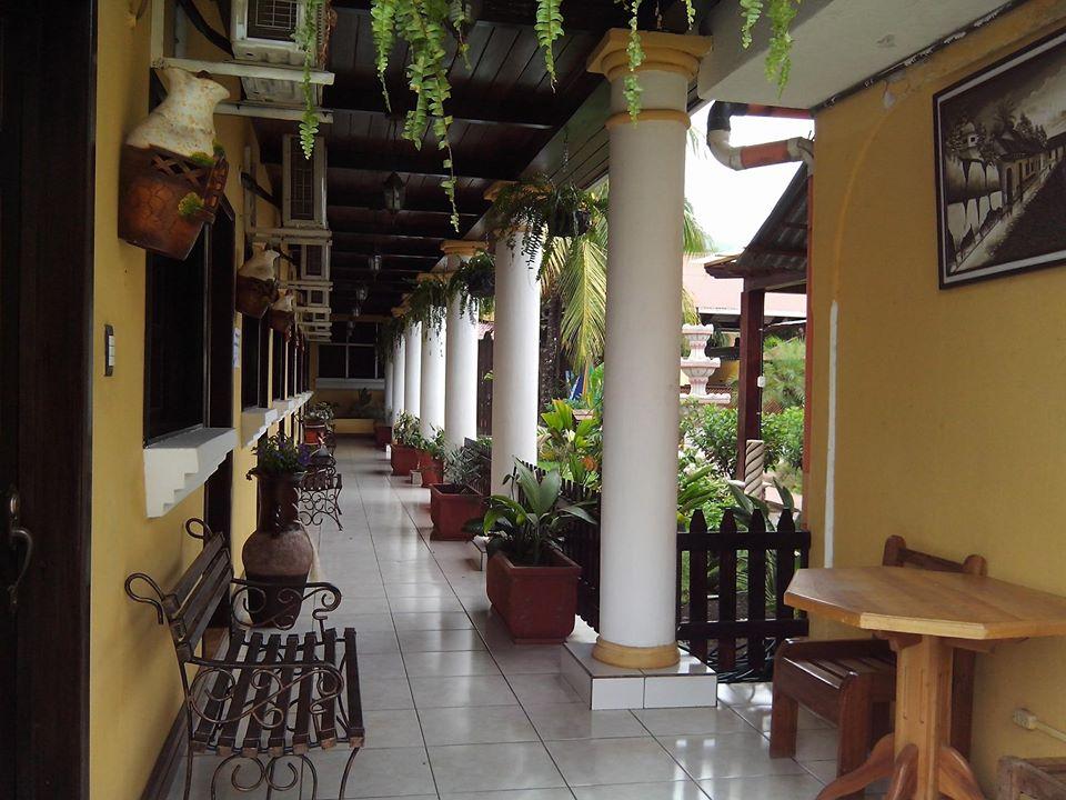 Jardines del Lago Restaurant