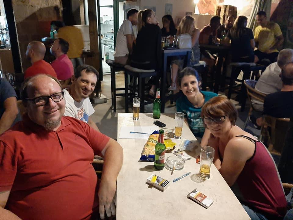 Lounge bar HO