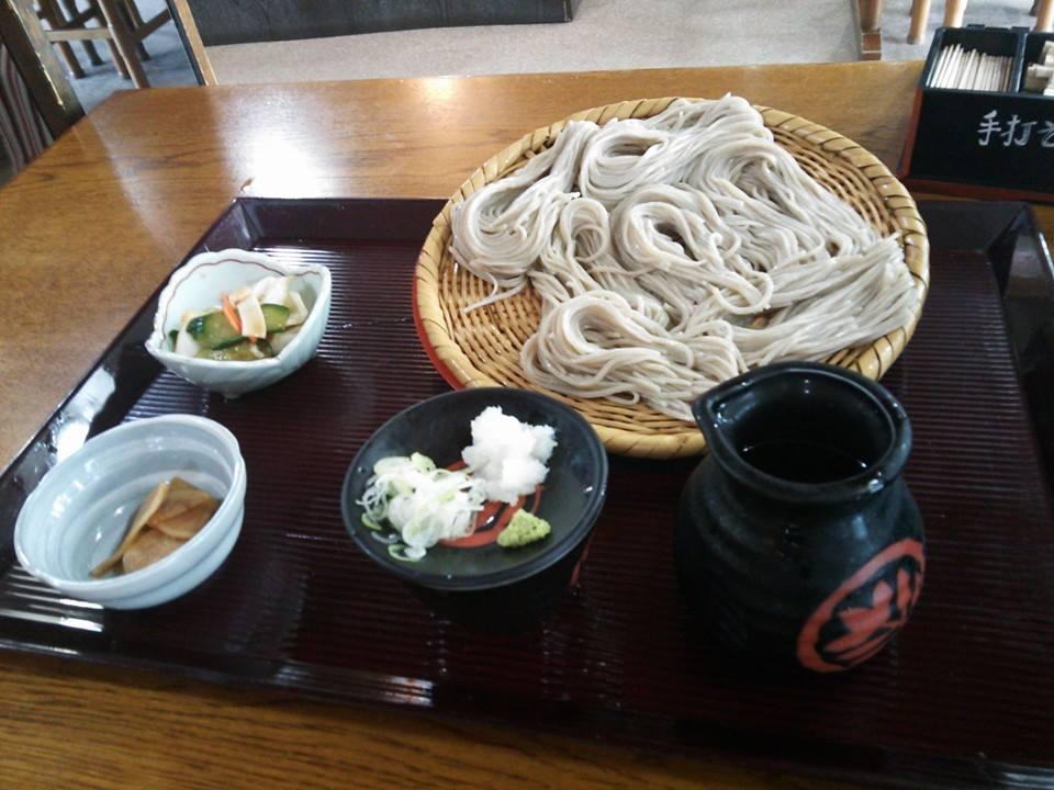 岩戸屋