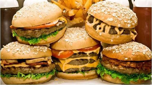 Ju lanches e pasteis