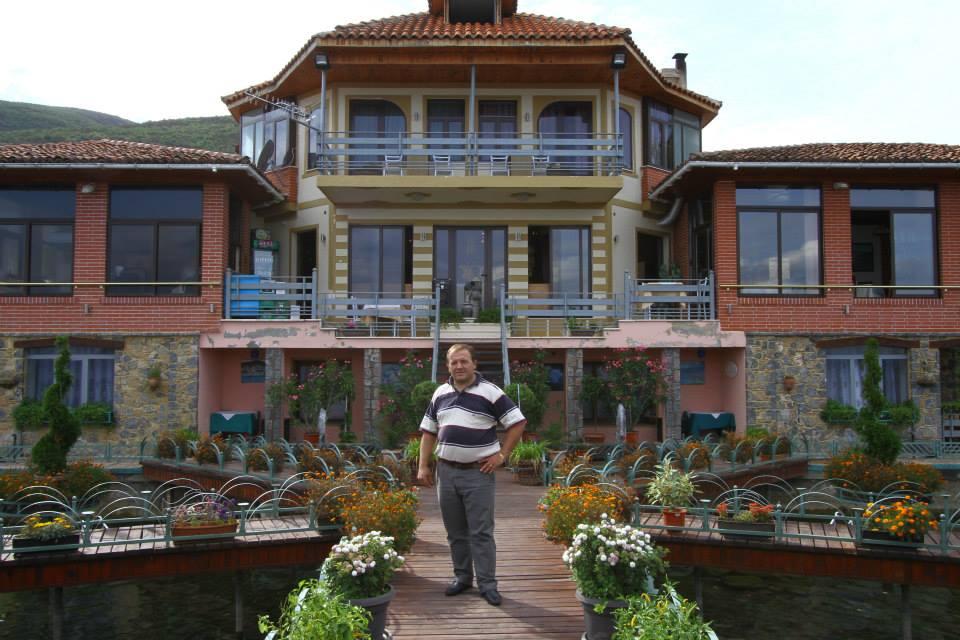 Bar Restaurant Rrushi