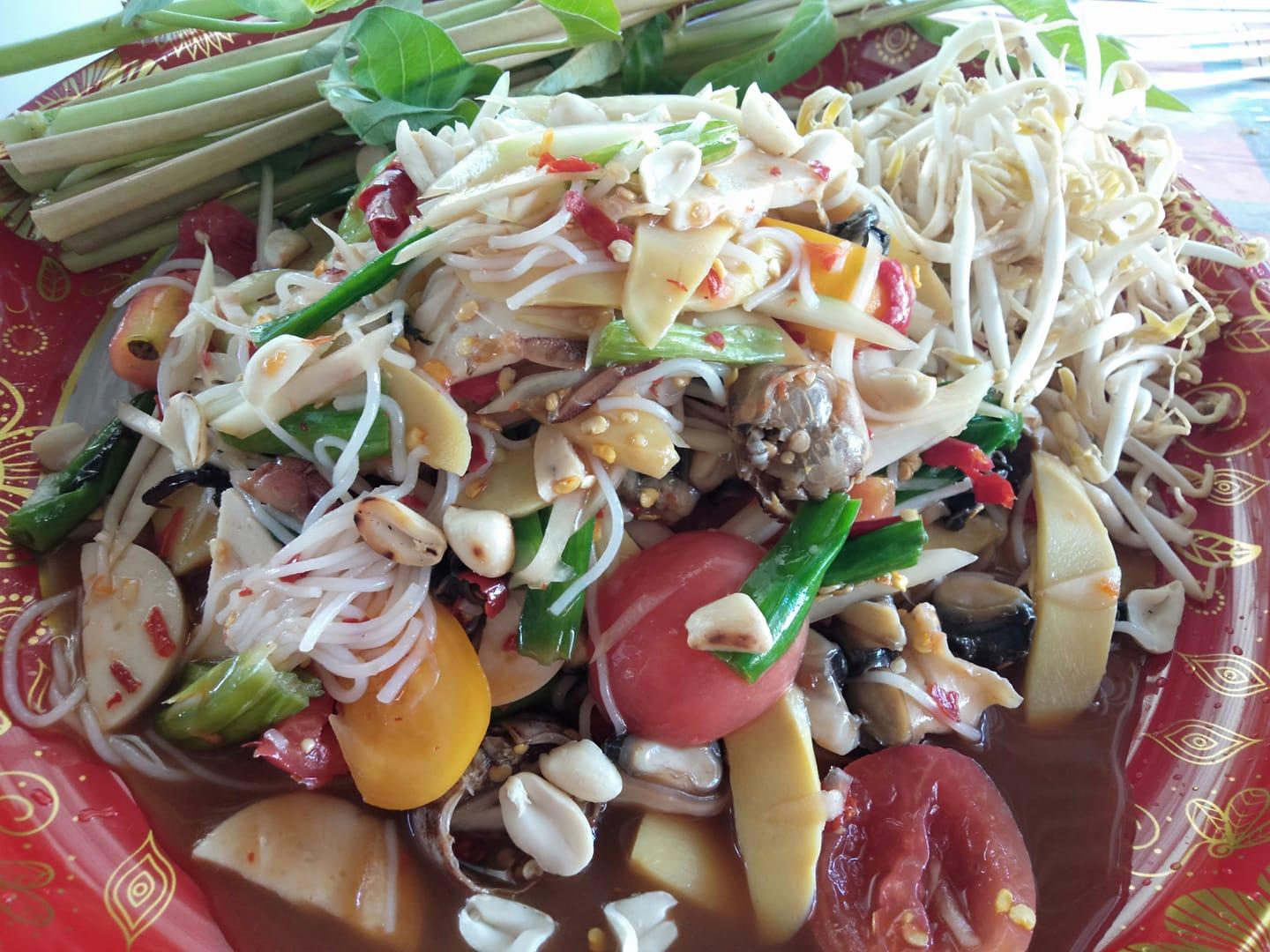ร้านก๋วยเตี๋ยวน้องโบ๊ท
