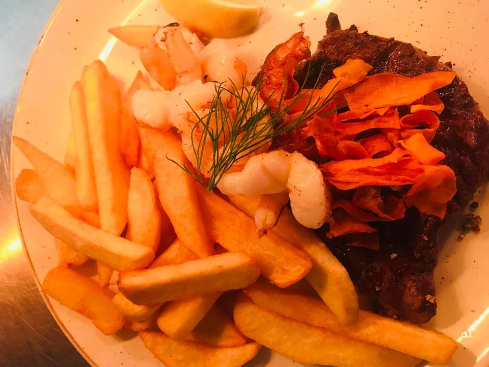 Leons Restaurant-Ribs, Steaks und Fisch
