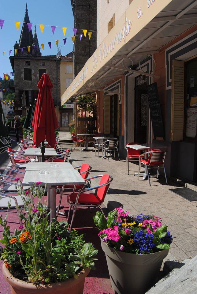LE VIVARAIS Restaurant Hotel