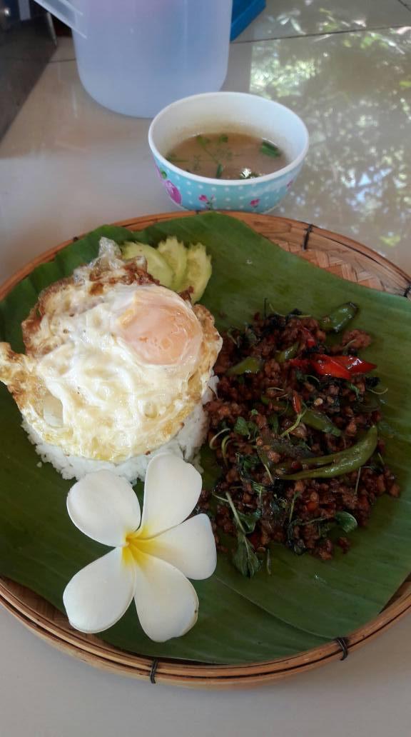 ร้านข้าวเจ้เลี้ยง