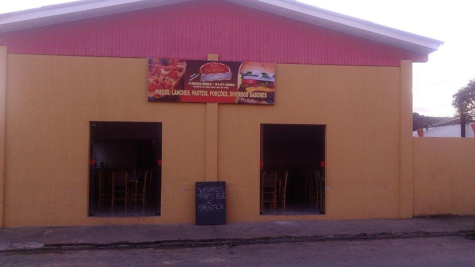 Lanchonete e Pizzaria Em Familia