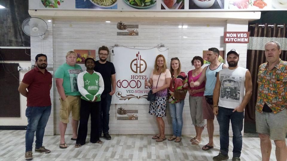 गुडलक बेकरी